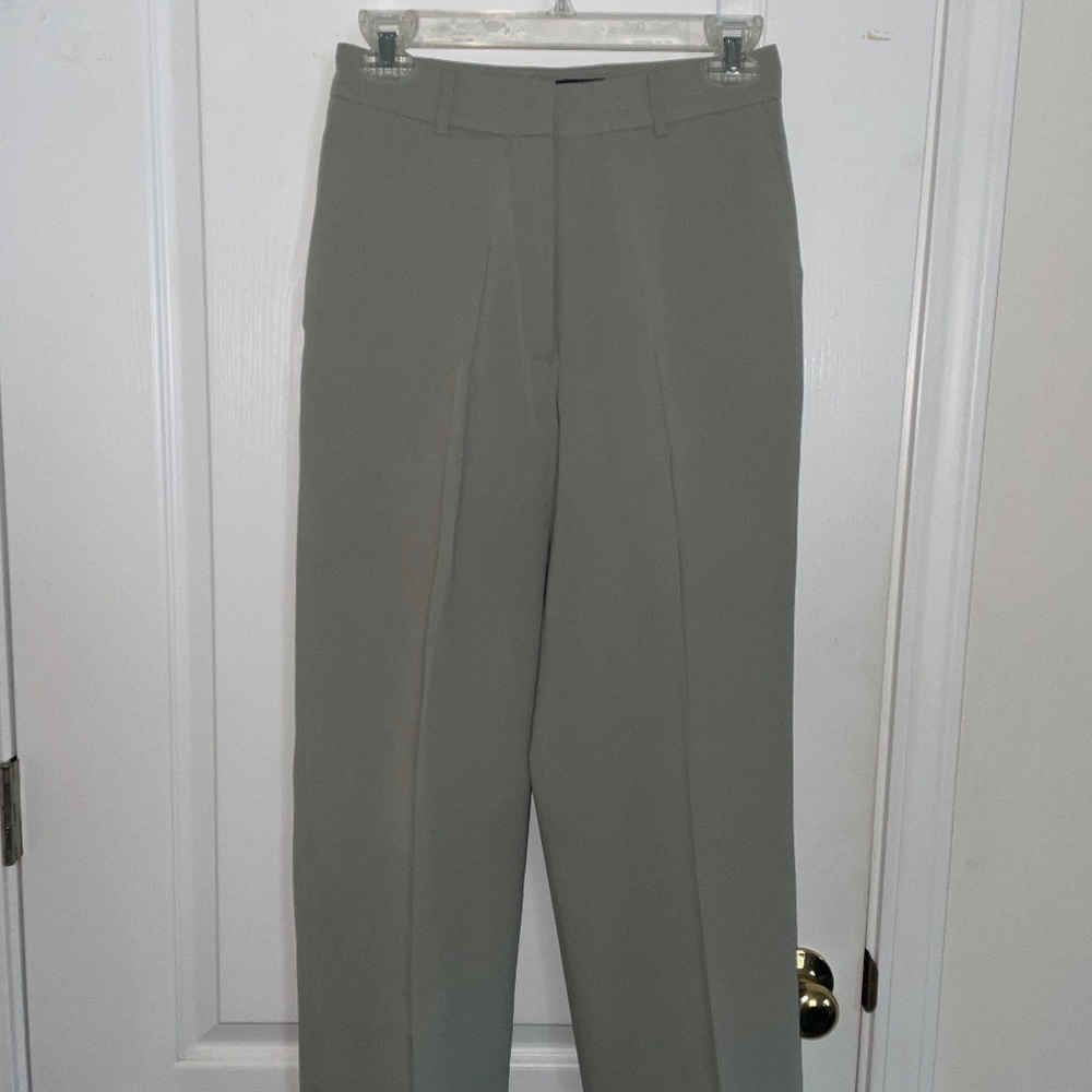 Focus 2000 light green cuffed pants size 4
